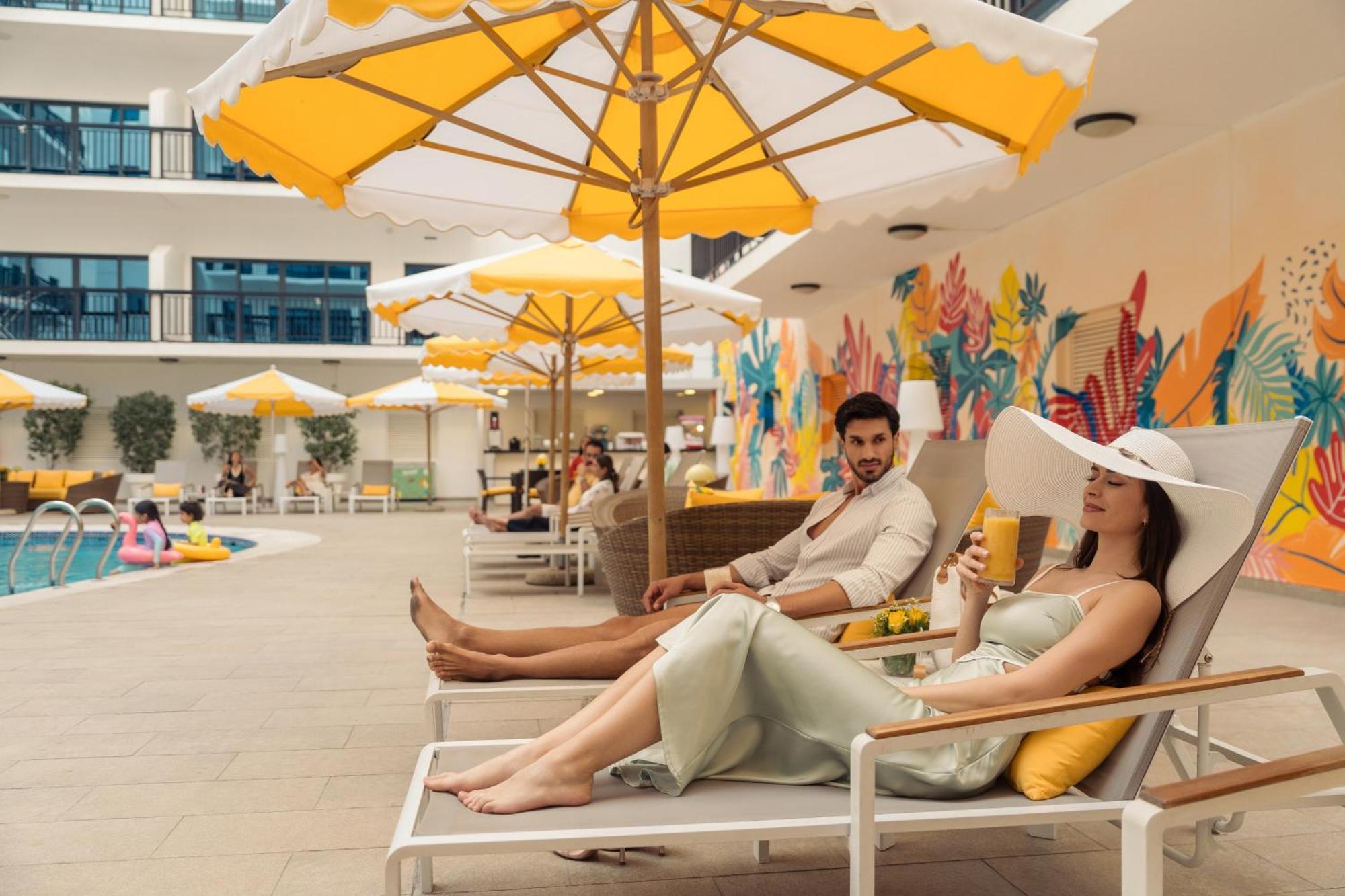Golden Sands Suites Dubai Exterior photo
